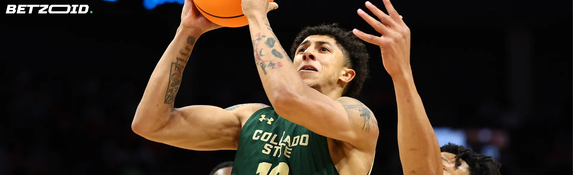 Basketball player going for a shot during a game, illustrating the best betting sites in Yukon.