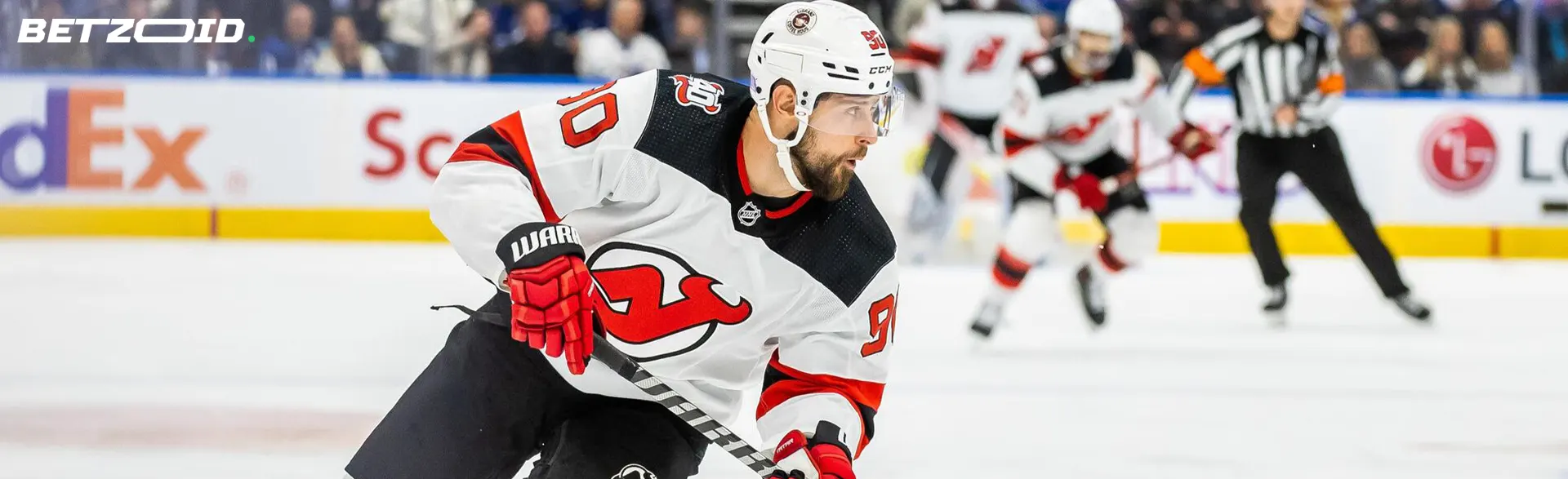 Joueur de hockey en action lors d'un match.