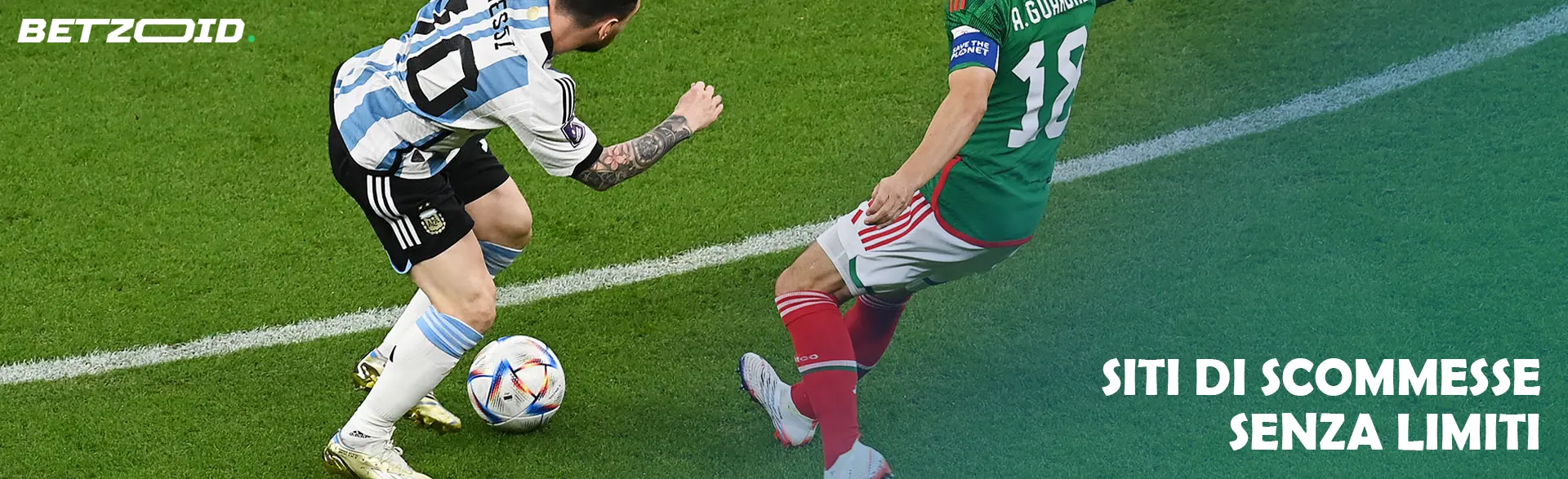 Giocatori di football in dinamica sul campo durante la partita.